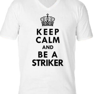 Keep calm striker – Férfi V nyakú póló